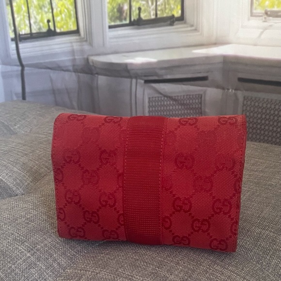 GUCCI CLUTCH Small - Picture 2 of 11